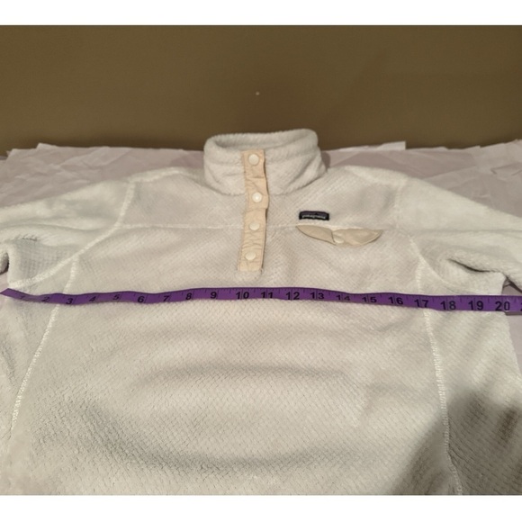 Patagonia Girl’s Re-Tool Snap-T® Fleece Pullover - Raw Linen/White X-dye - XXL - Picture 7 of 9